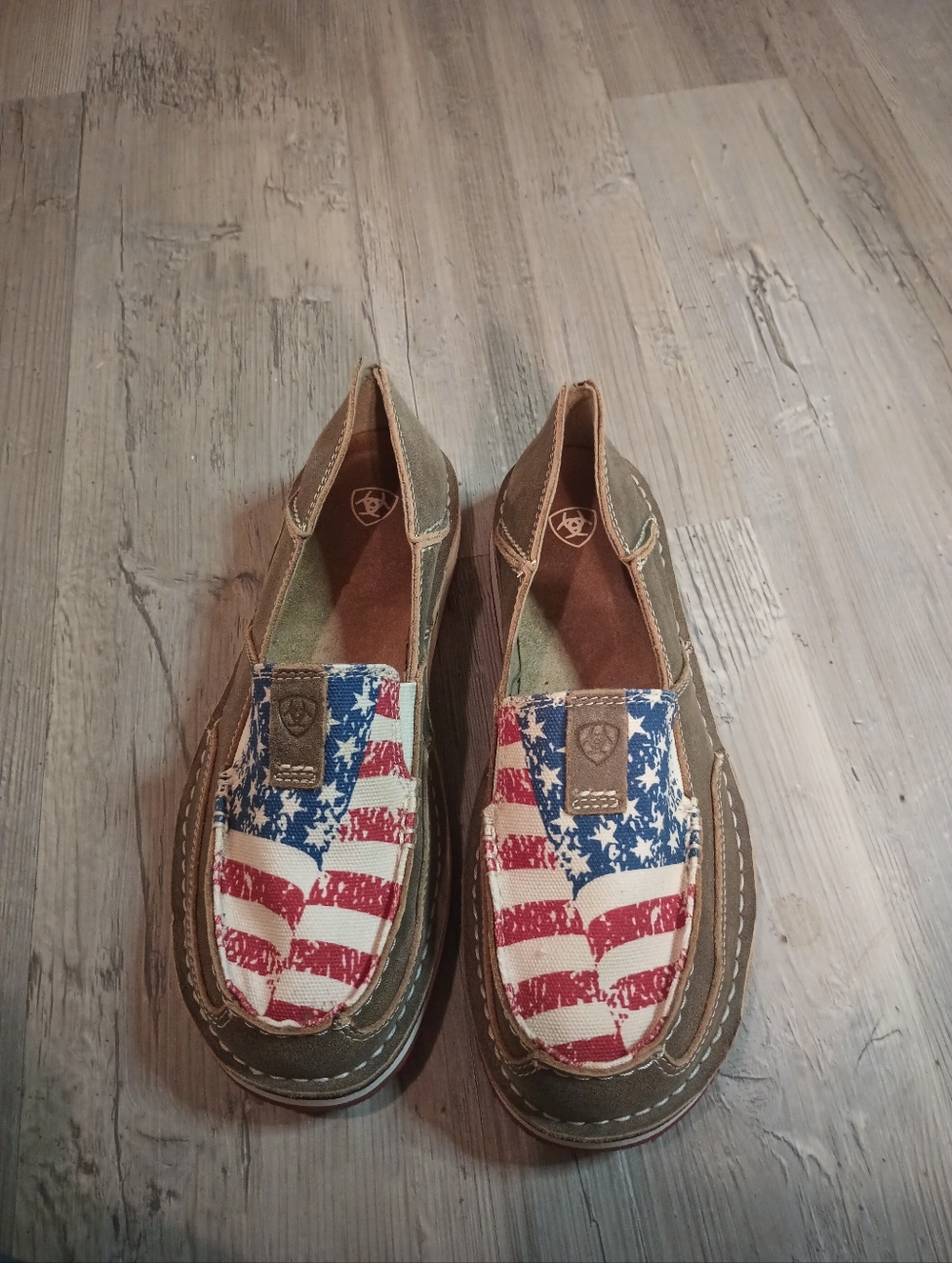 Ariat - Picture 5 of 11